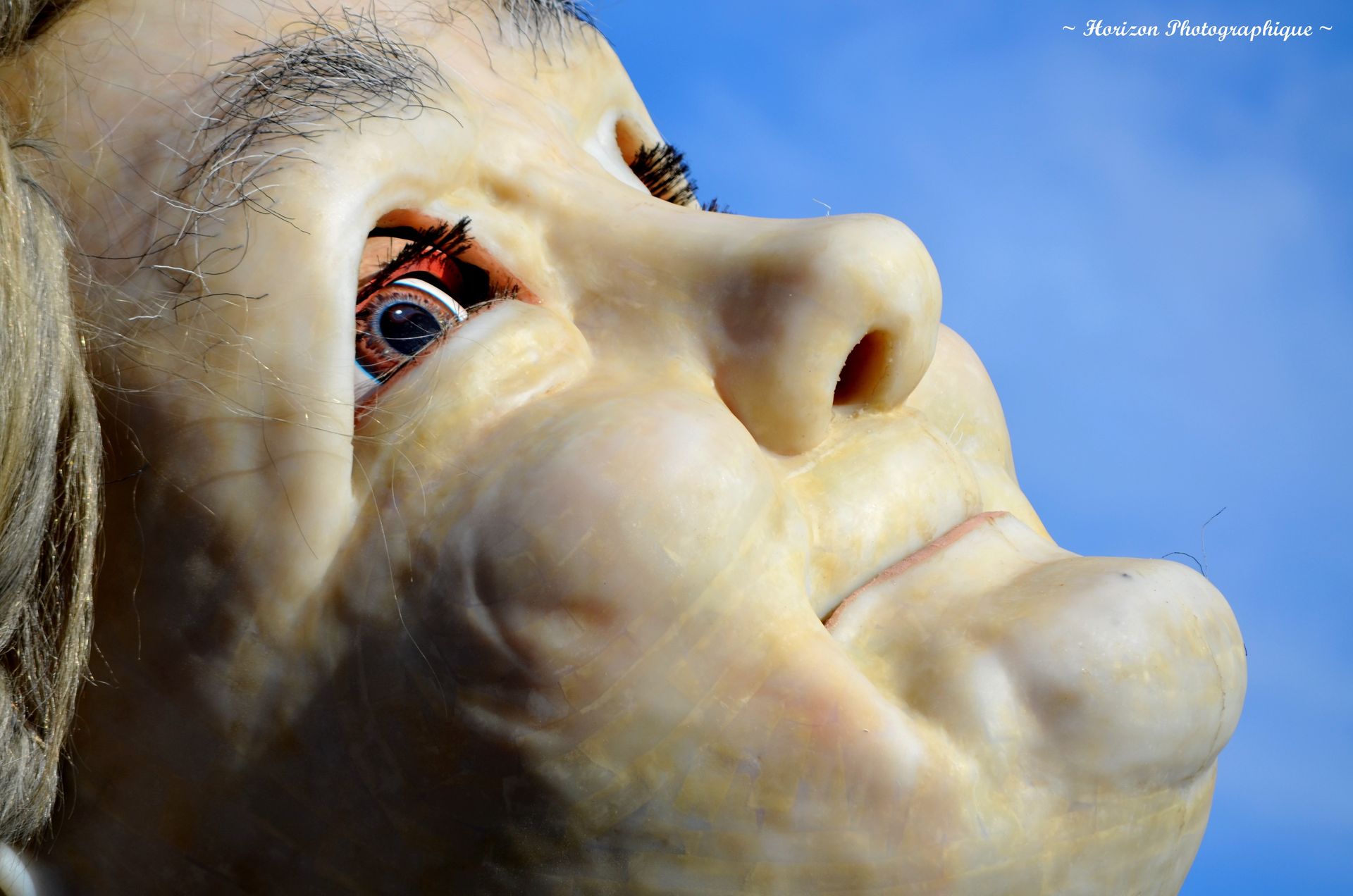 ROYAL DE LUXE - LE MUR DE PLANCK NANTES 