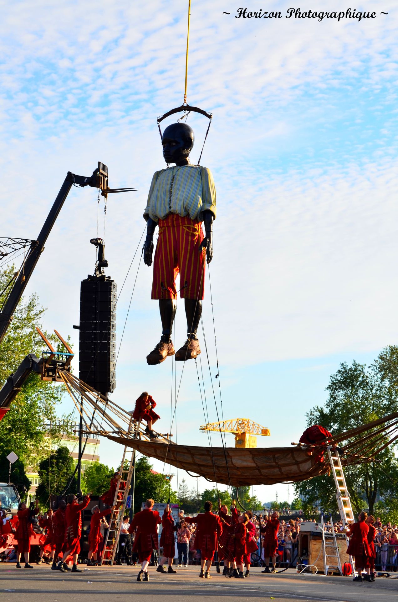 ROYAL DE LUXE - LE MUR DE PLANCK NANTES 