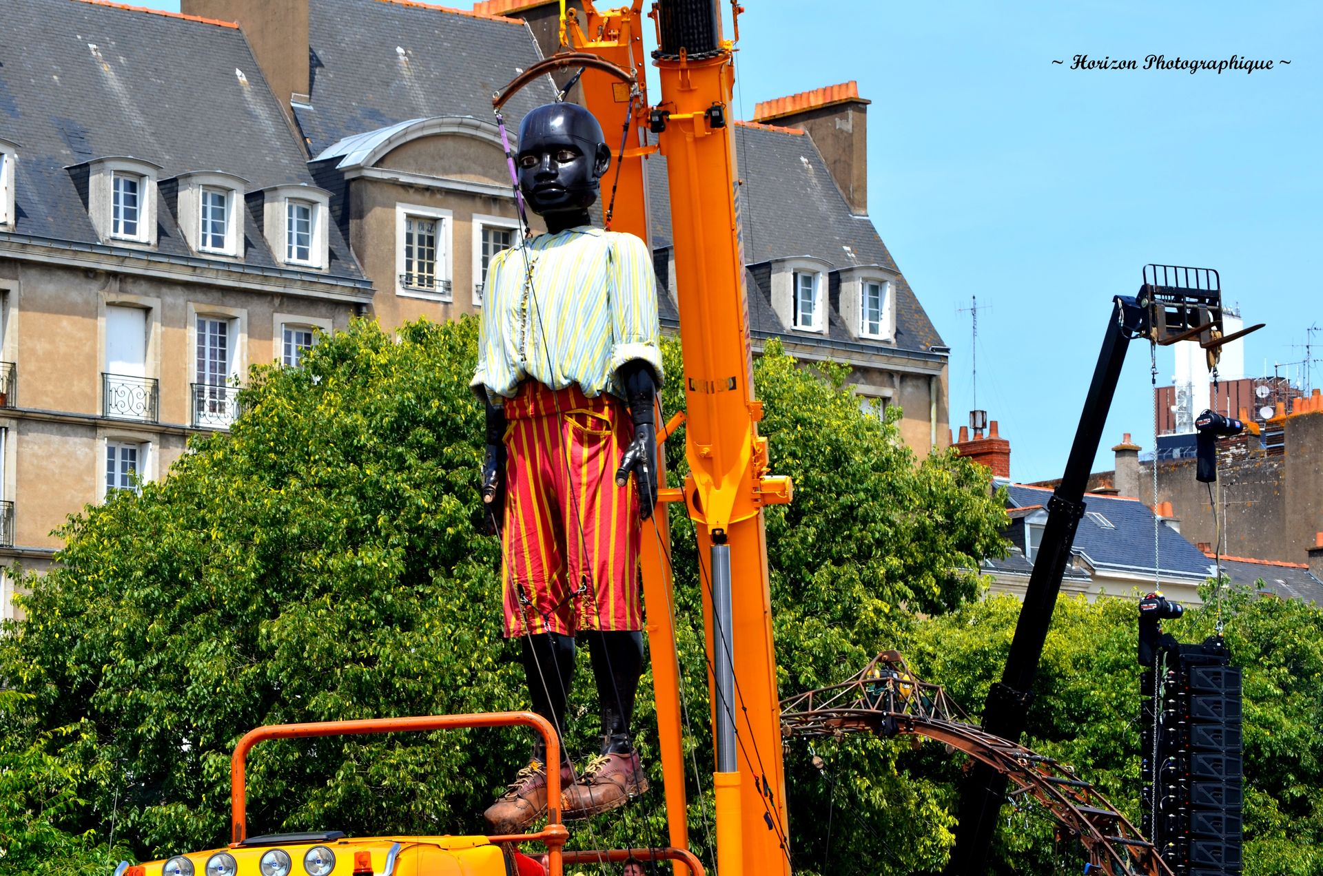 ROYAL DE LUXE - LE MUR DE PLANCK NANTES 